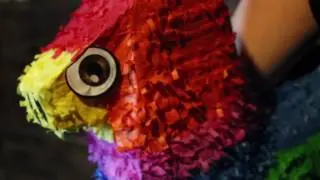 Video-Vorschaubild · Killer Piñata